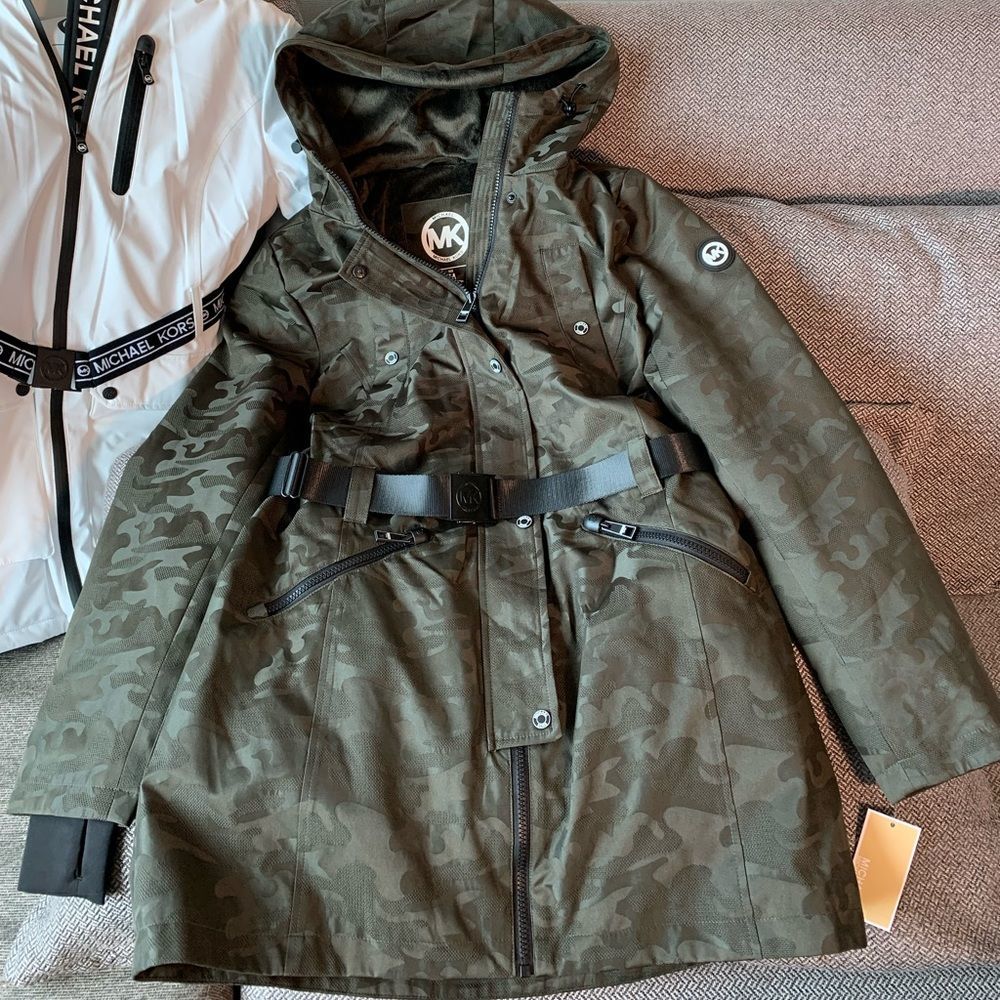 Michael Kors Camo 😻 Winter Coat Jacket Size M